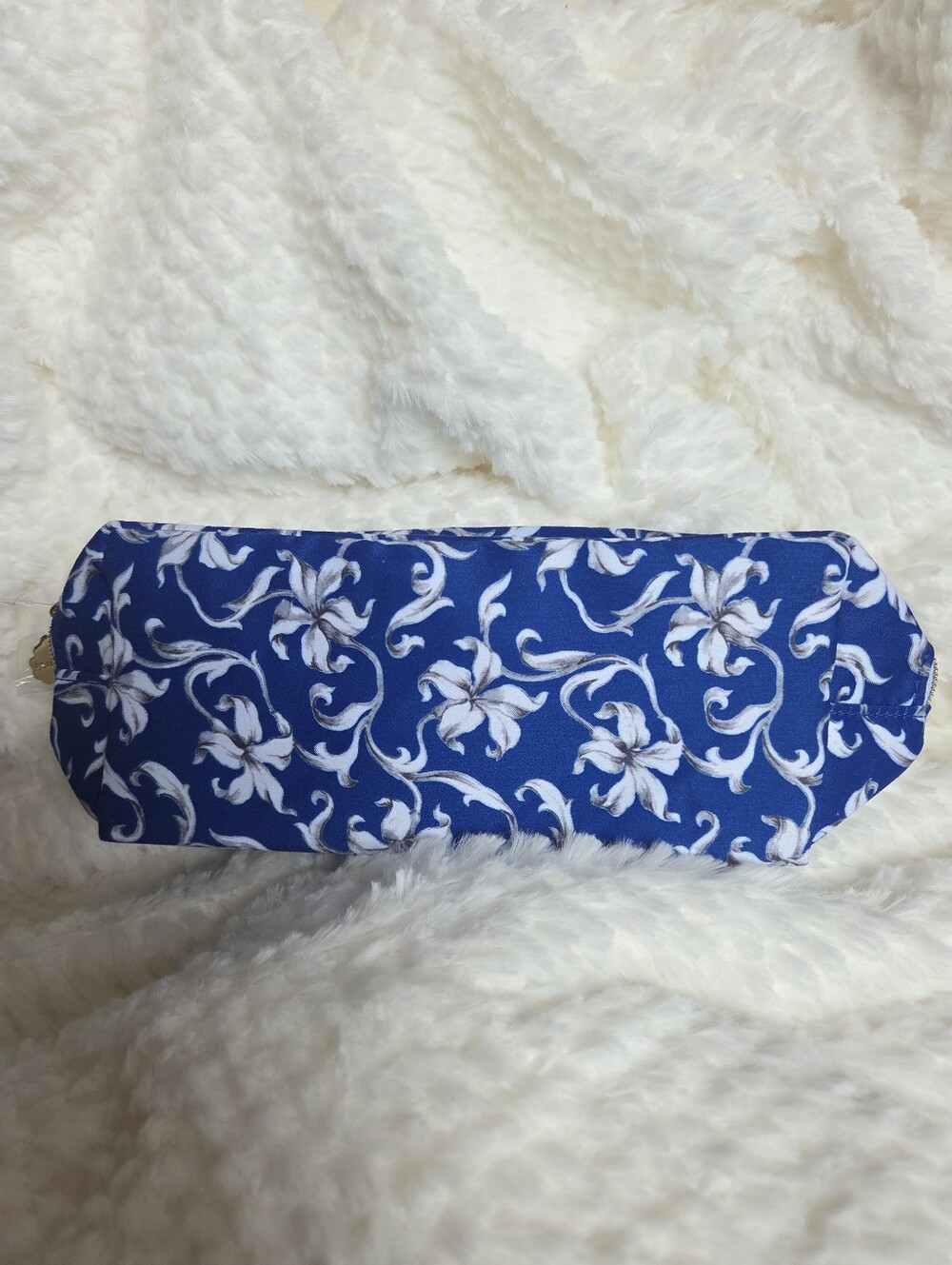 Free New cute pouch Estee Lauder  with any purchase of $20 or more!